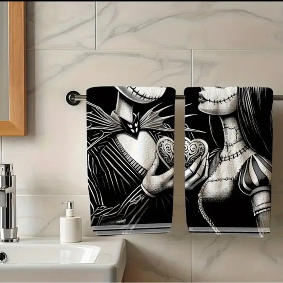 Nightmare before Christmas  hand  Towels 2 piece set - Picture 2 of 4